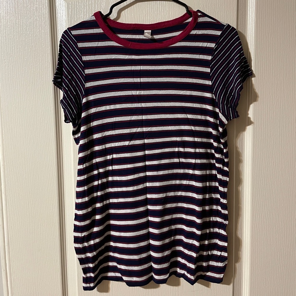 Striped T-shirt 😍 (5/20)
